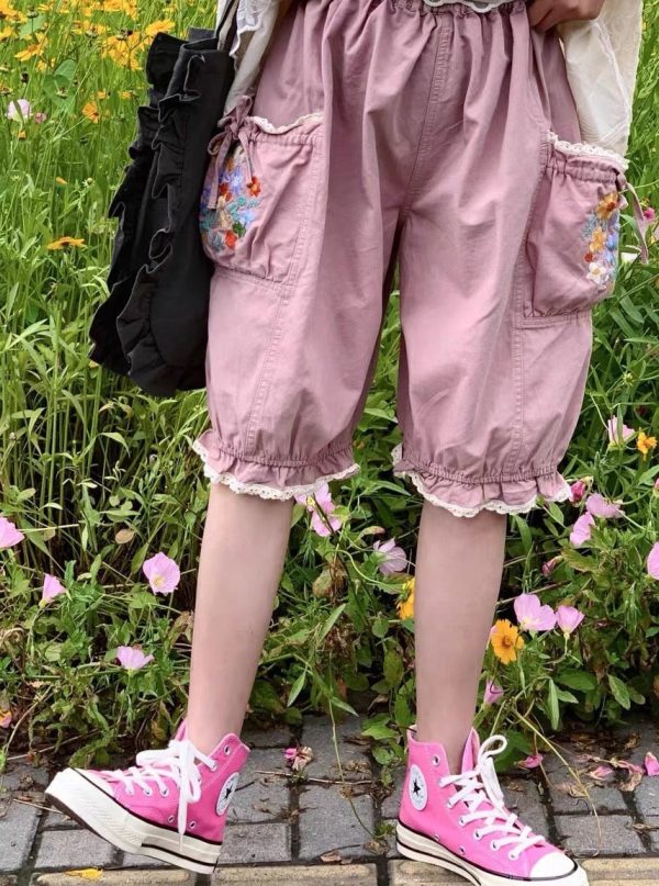 Cute Embroidered Pockets 1/2 Pants